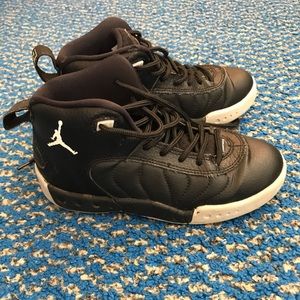 Boys Air Jordan’s size 13